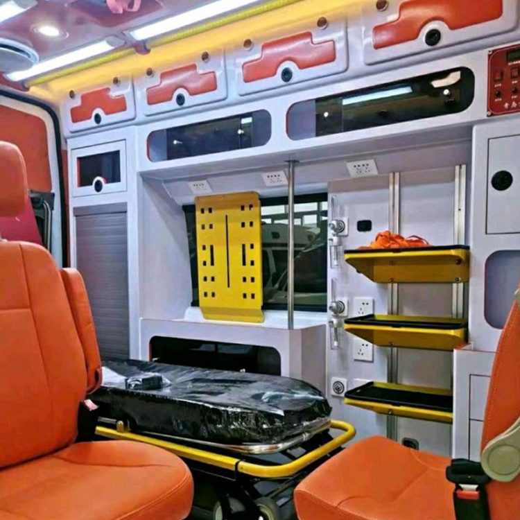 崆峒长途救护车护送病人租赁价格