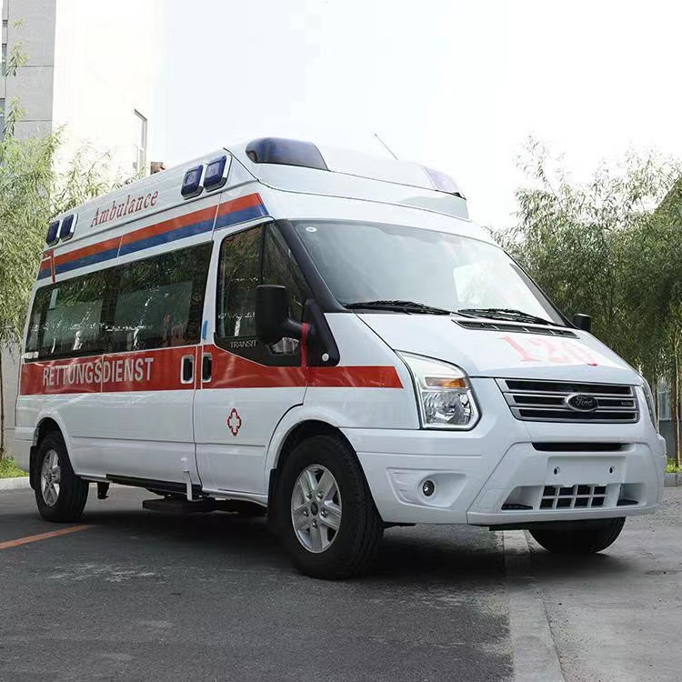 崆峒行动不便者长途救护车租赁：安全转运的核心注意事项​